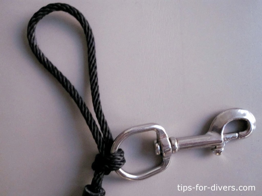 Step 1: The upper leash and bolt snap